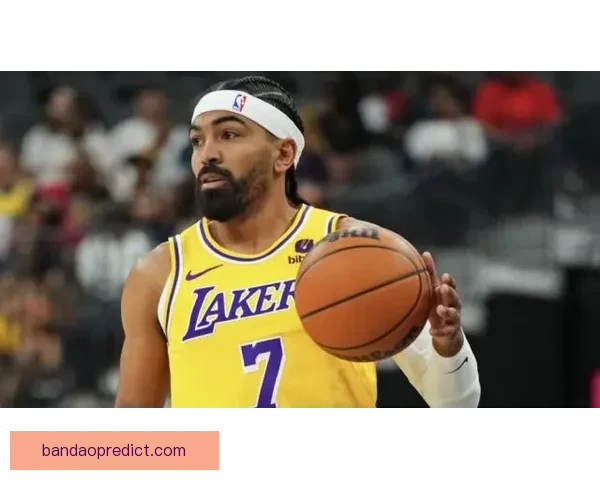 哈里斯左膝挫伤无法回归 活塞官方确认本场比赛将不再上场