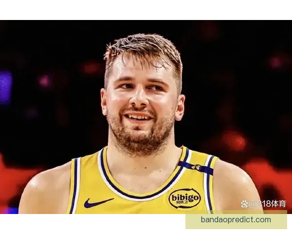 布朗称赞东契奇天生得分本能与投篮手感堪称独一无二